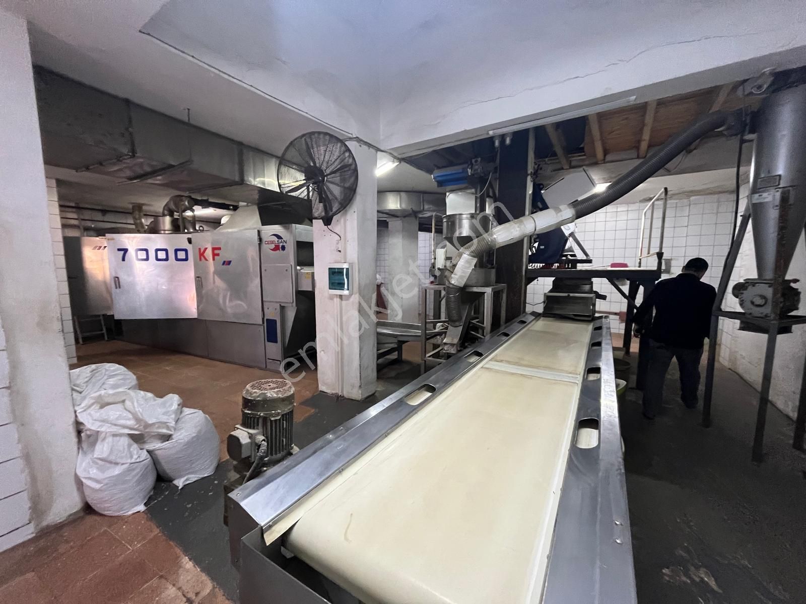 Trabzon'da Satılık Komple Ticari Bina - Görsel 18