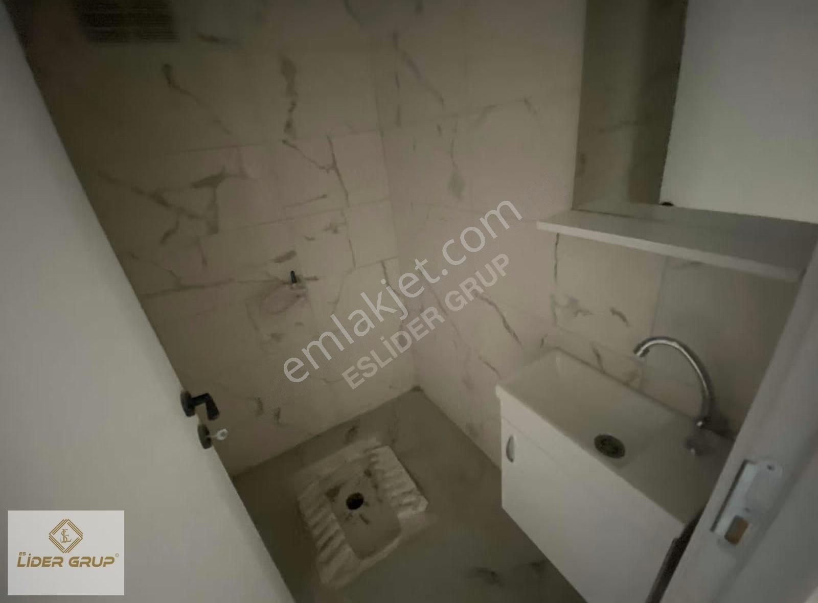 [eslider] Orhan Oğuz Cd.si Yakını Özel Garajlı Satılık 2+1 - Görsel 2