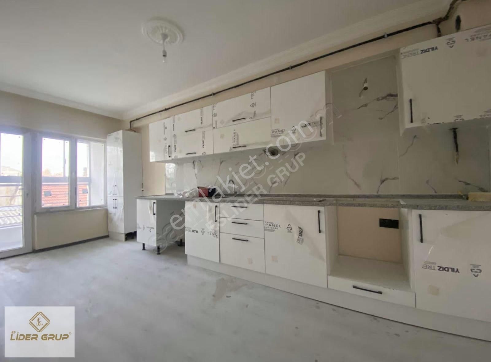 [eslider] Orhan Oğuz Cd.si Yakını Özel Garajlı Satılık 2+1 - Görsel 16