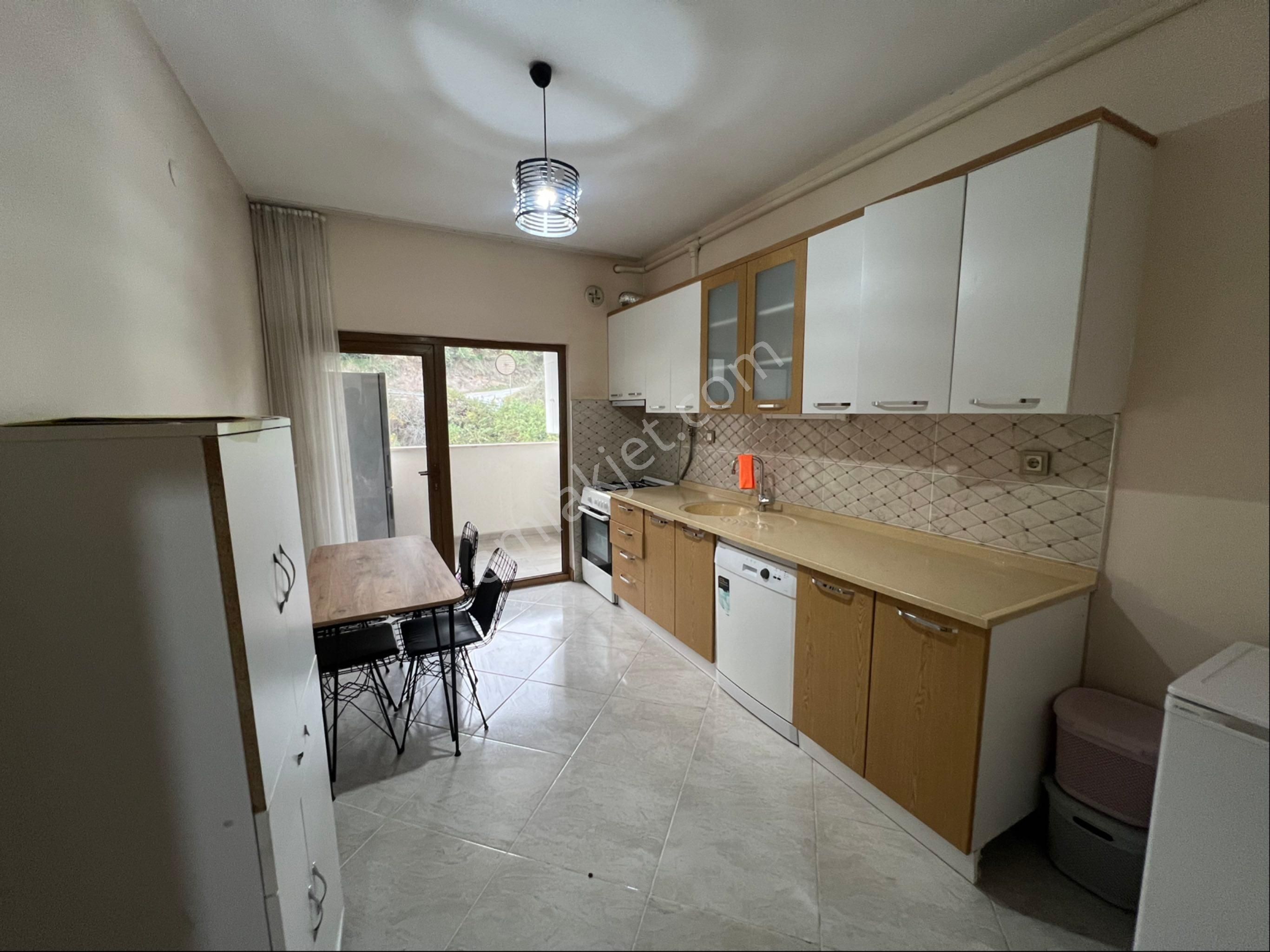 Tutkun Gayrimenkul'den Yomra Toki'de Satılık Fırsat 3+1 Daire - Görsel 10