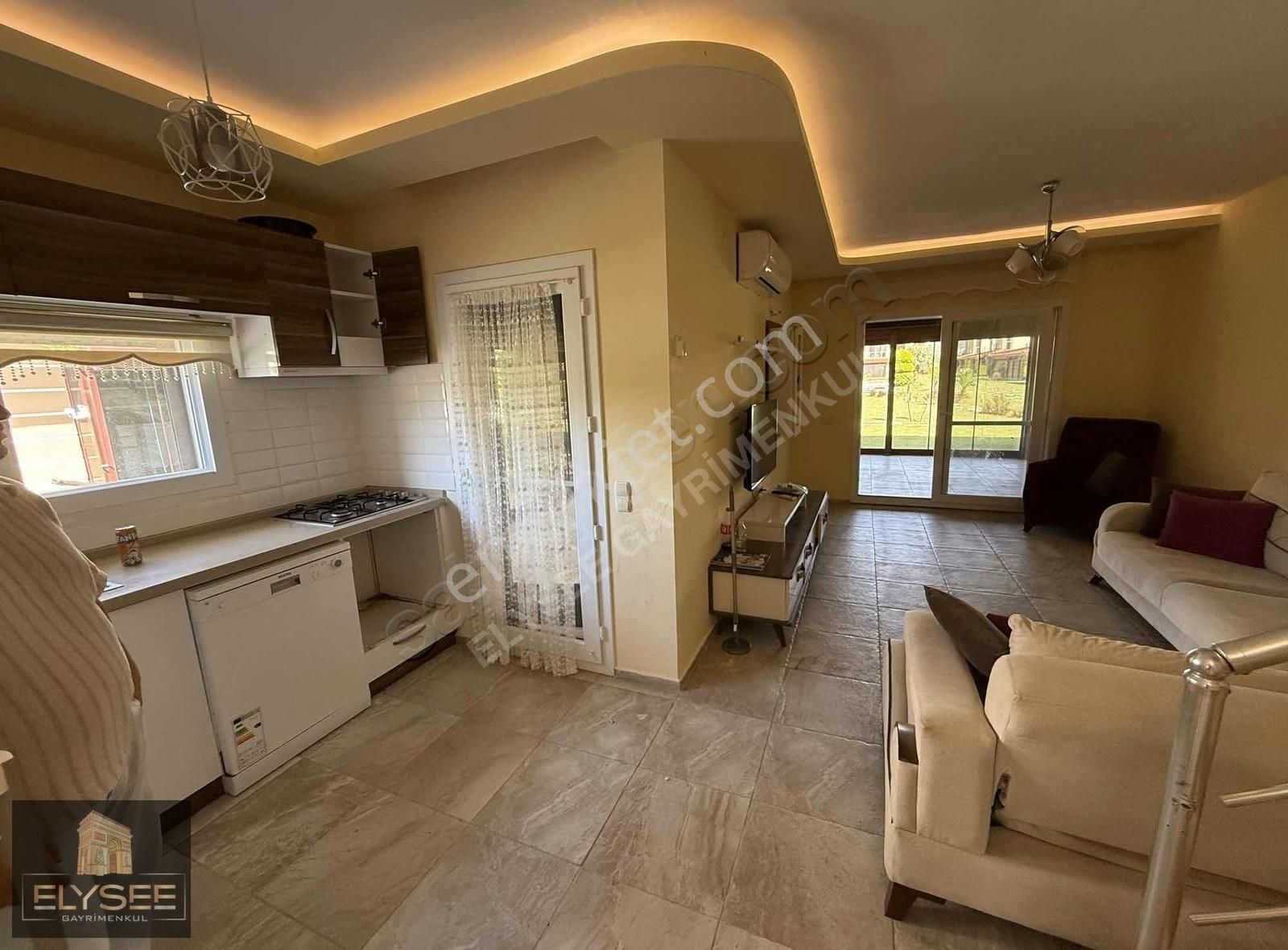 Kuşadası Davutlar Sahilinde 3+1 Site İçerisinde Havuzlu Villa - Görsel 27