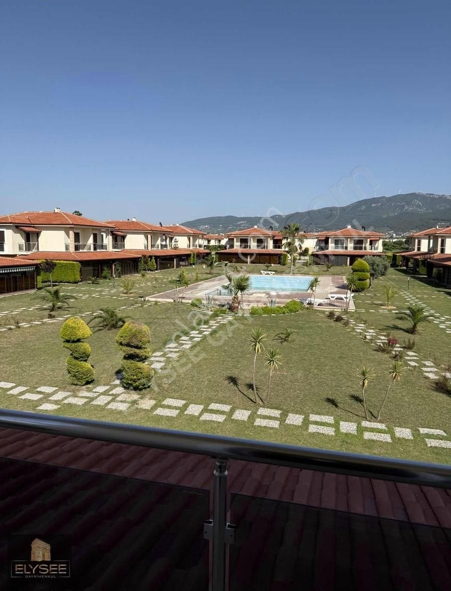 Kuşadası Davutlar Sahilinde 3+1 Site İçerisinde Havuzlu Villa - Görsel 22