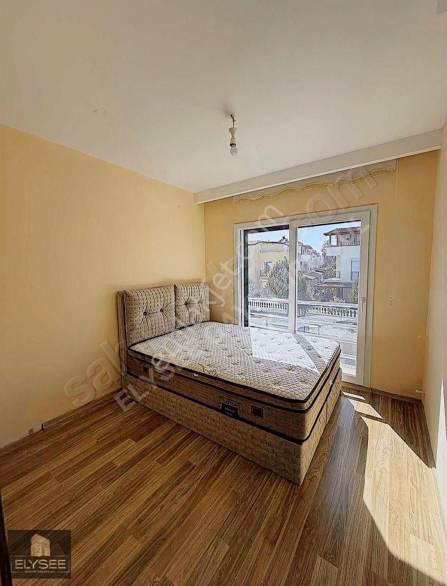 Kuşadası Davutlar Sahilinde 3+1 Site İçerisinde Havuzlu Villa - Görsel 25