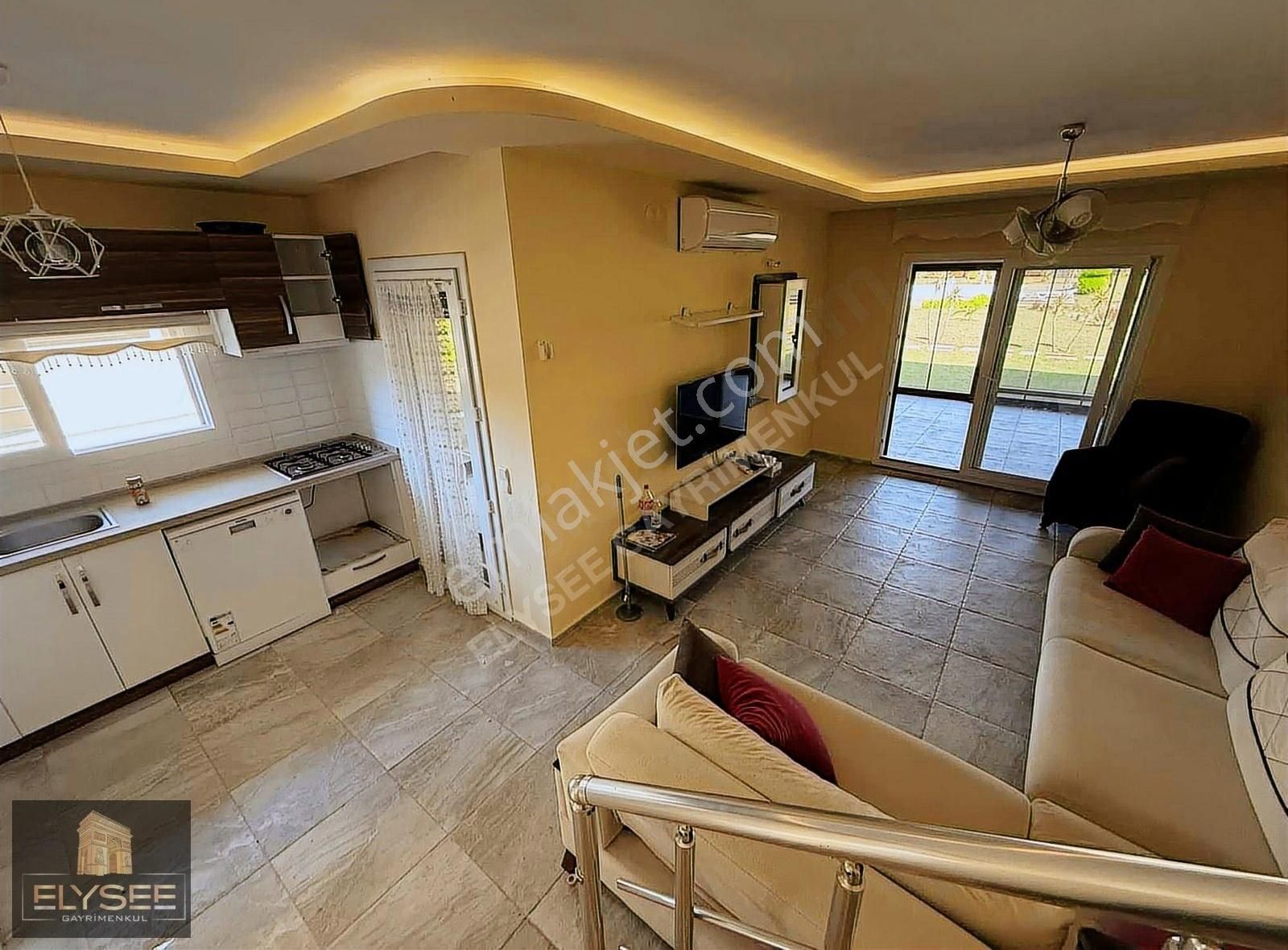 Kuşadası Davutlar Sahilinde 3+1 Site İçerisinde Havuzlu Villa - Görsel 26