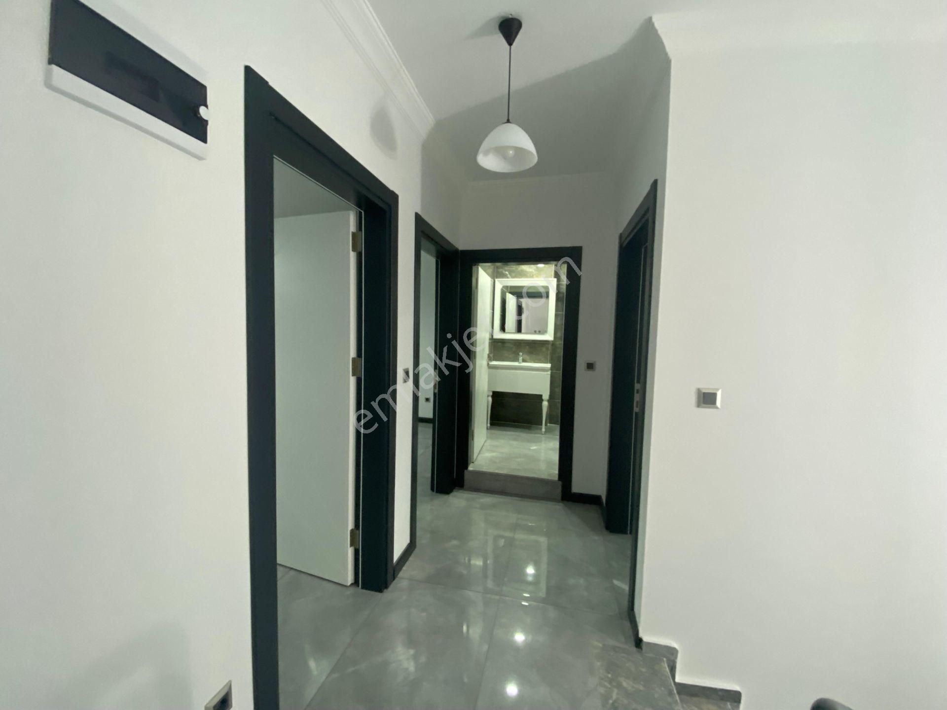 Didim Hisar Mahallesi'nde Havuzlu Site İçinde 3+1 Sıfır Villa - Görsel 13