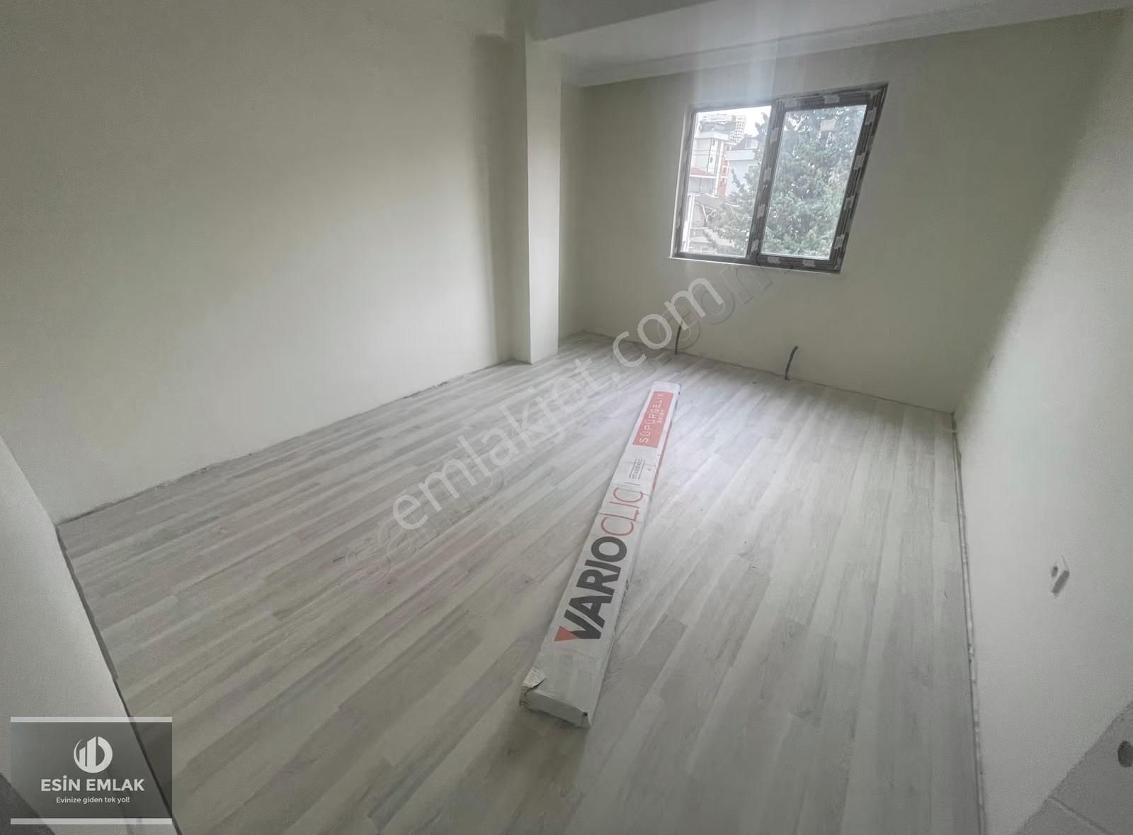 Topselvi'de Çarşıya Yakın Geniş Satılık Arakat 2+1 - Görsel 25