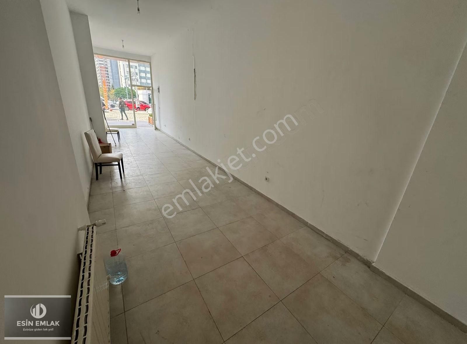 Bağdat Caddesinde Temiz Tabele Değeri Yüksek Kiralık Dükkan - Görsel 23