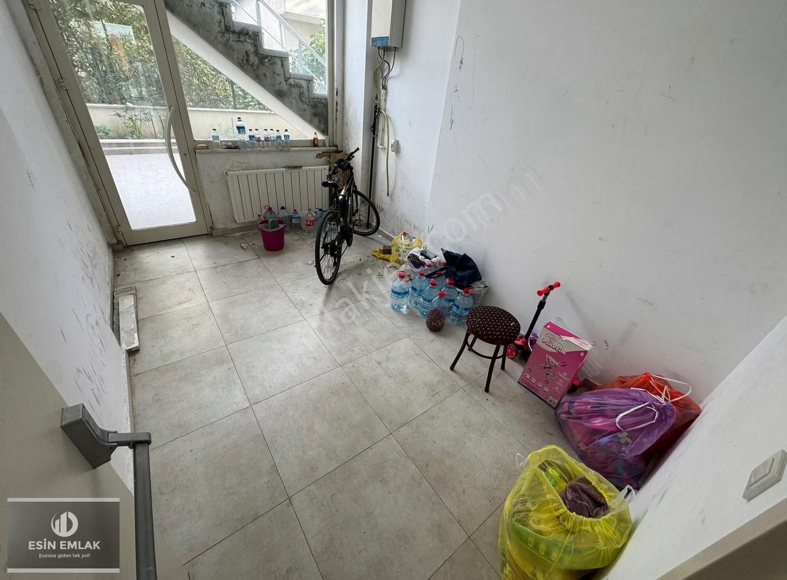 Bağdat Caddesinde Temiz Tabele Değeri Yüksek Kiralık Dükkan - Görsel 9