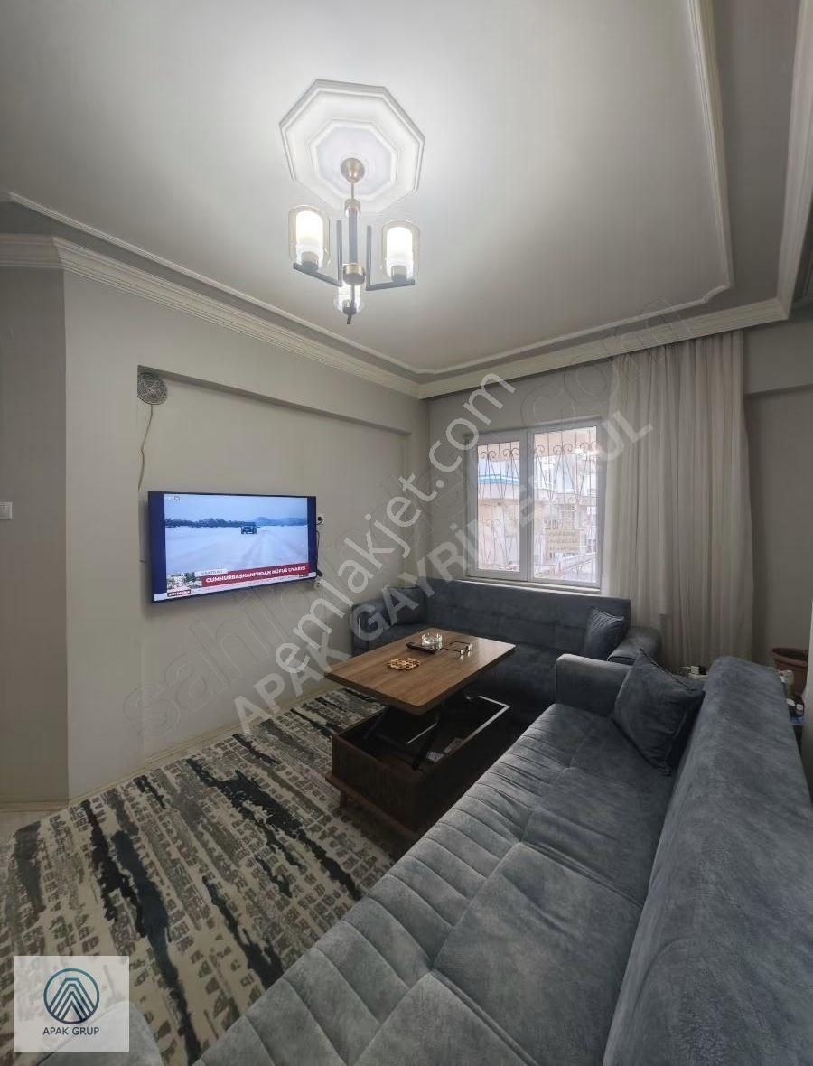 Esenyurt Temiz Kombili Köşe Başı Daire Acil