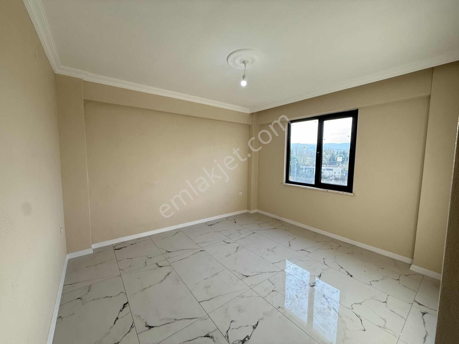 Sakarya Arifiye Kirazca Mahallesinde Kiralık 3+1 Daire - Görsel 17