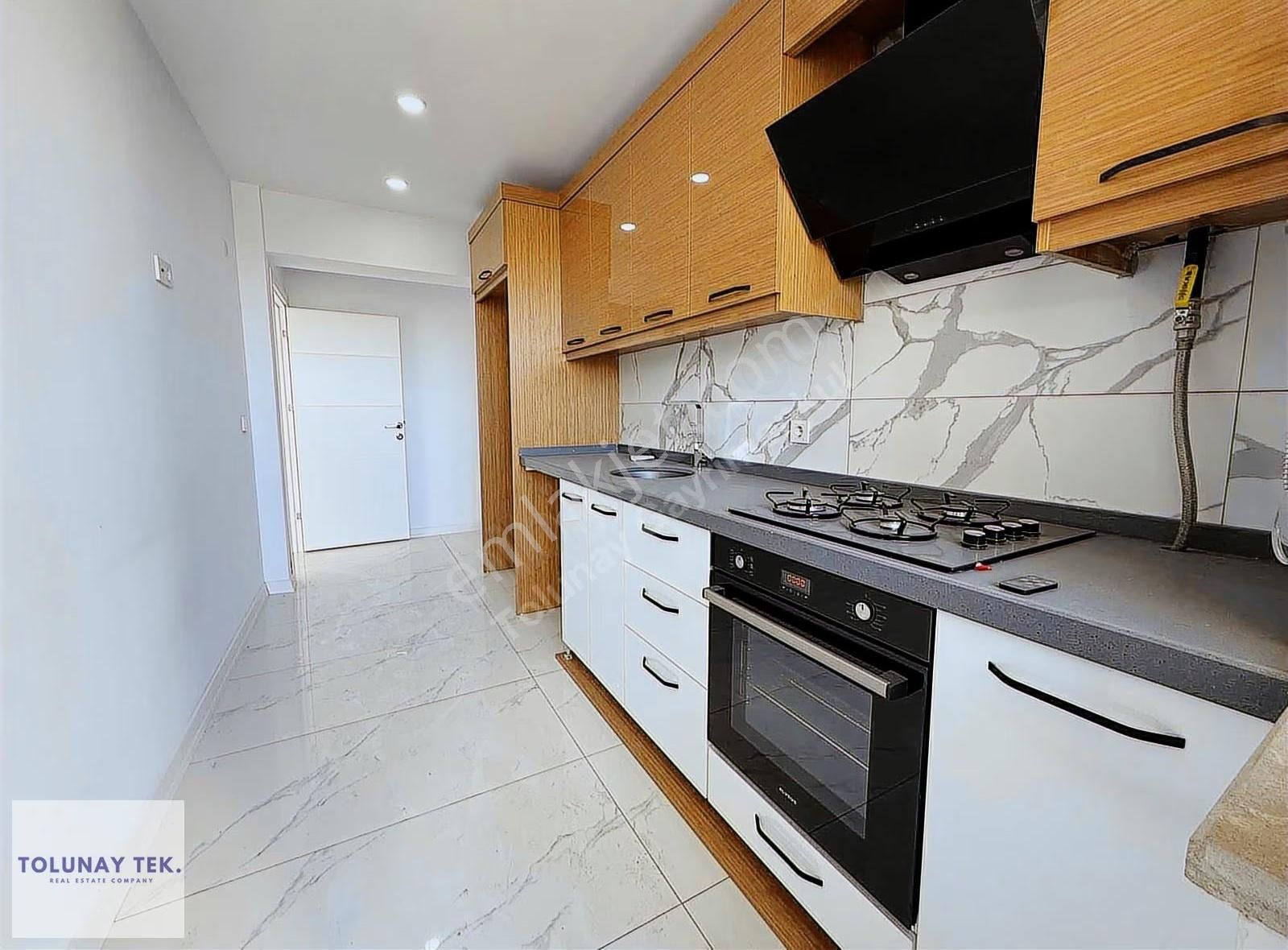 Çengelköy Bahçelievler 3+1 Yeni Binada Kapalı Otoparklı Kiralık - Görsel 21