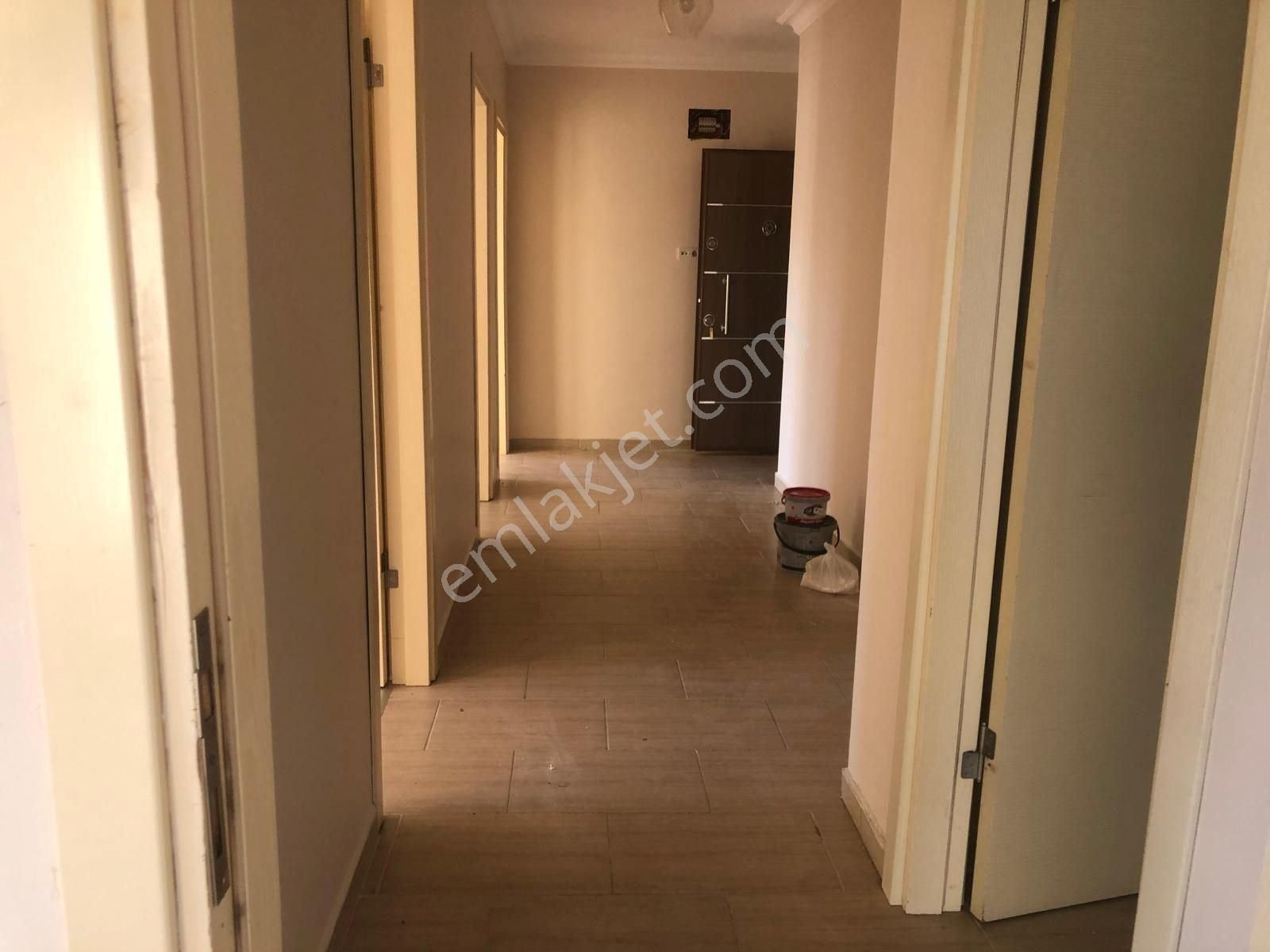 Ayvalık Sarımsaklı'da 3+1 Eşyasız Kiralık Daire - Görsel 11