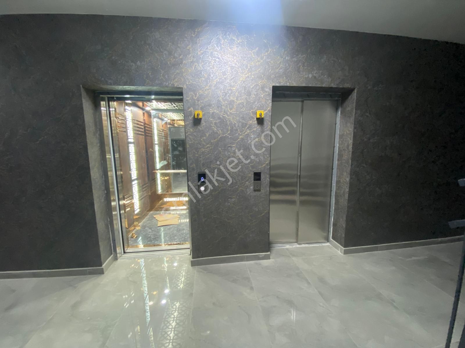 Marka Emlak'tan Ferudun Çelık Mahalesınde 6.katta 3+1 Ebeveyn Banyolu - Görsel 24