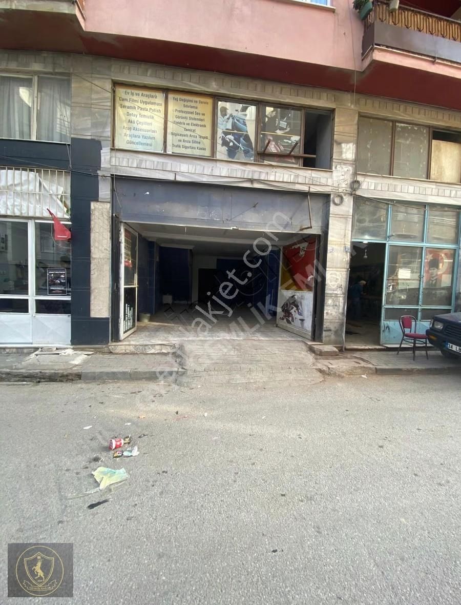 Acil Satlık Caddeye Yakın İki Katlı Geniş Dükkan