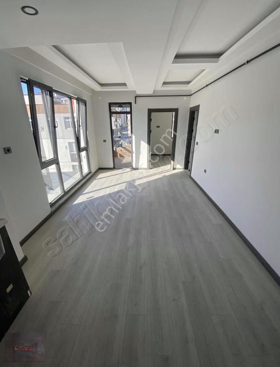 Emlakken'ten Ana Yola Sahile Yürüme Mesafe Cam Balkonlı 1+1 - Görsel 22