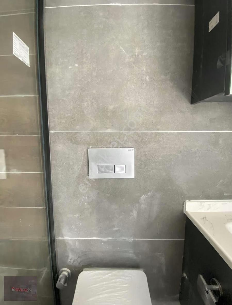 Emlakken'ten Ana Yola Sahile Yürüme Mesafe Cam Balkonlı 1+1 - Görsel 3