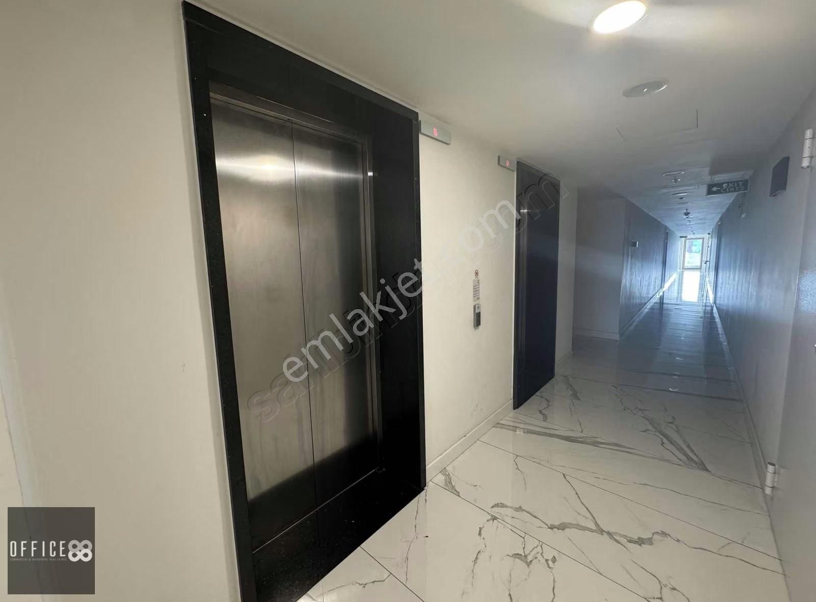 Trademark Tower'da Deniz Manzaralı, Havuzlu Güvenlikli Kiralık - Görsel 29