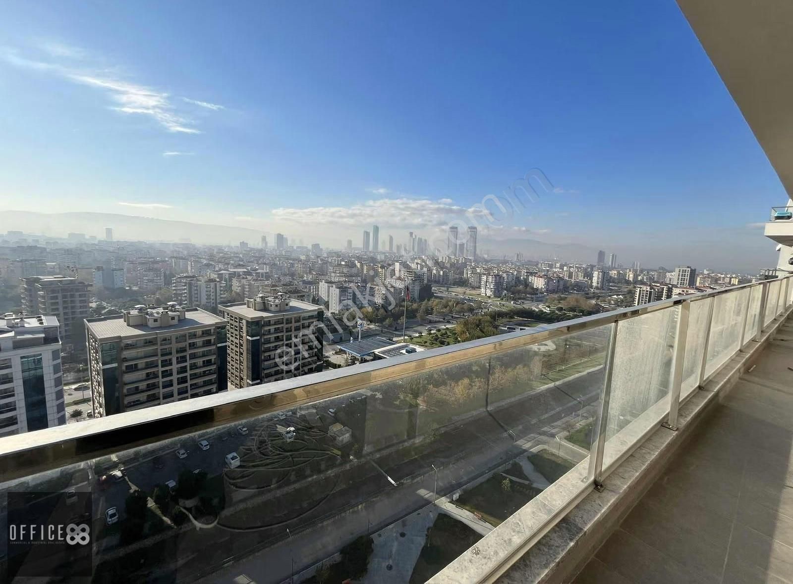 Trademark Tower'da Deniz Manzaralı, Havuzlu Güvenlikli Kiralık - Görsel 20