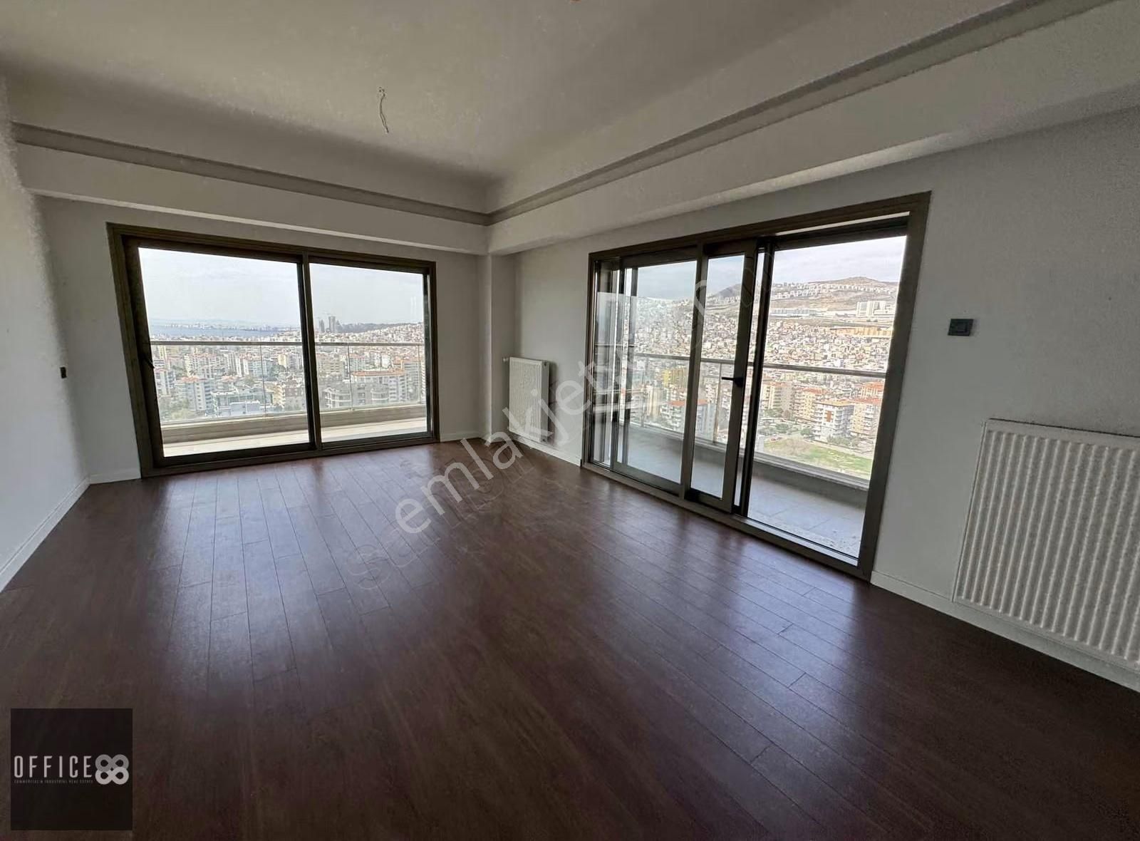 Trademark Tower'da Deniz Manzaralı, Havuzlu Güvenlikli Kiralık - Görsel 7