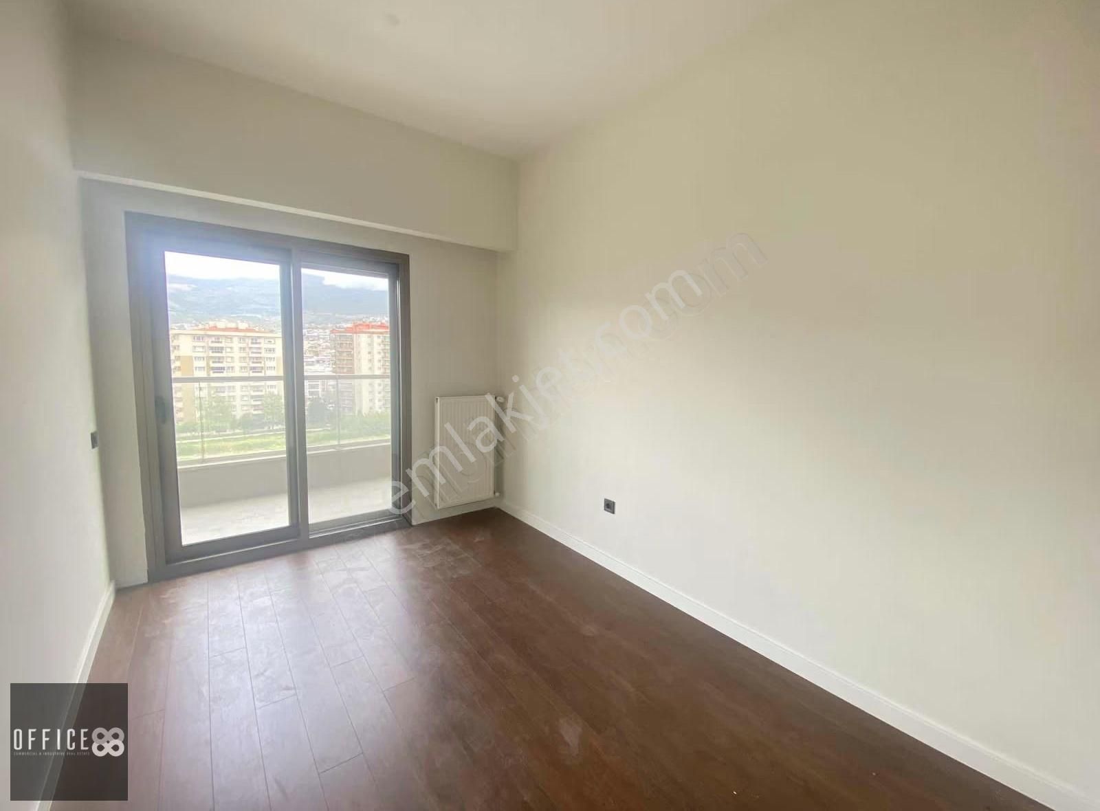 Trademark Tower'da Deniz Manzaralı, Havuzlu Güvenlikli Kiralık - Görsel 10