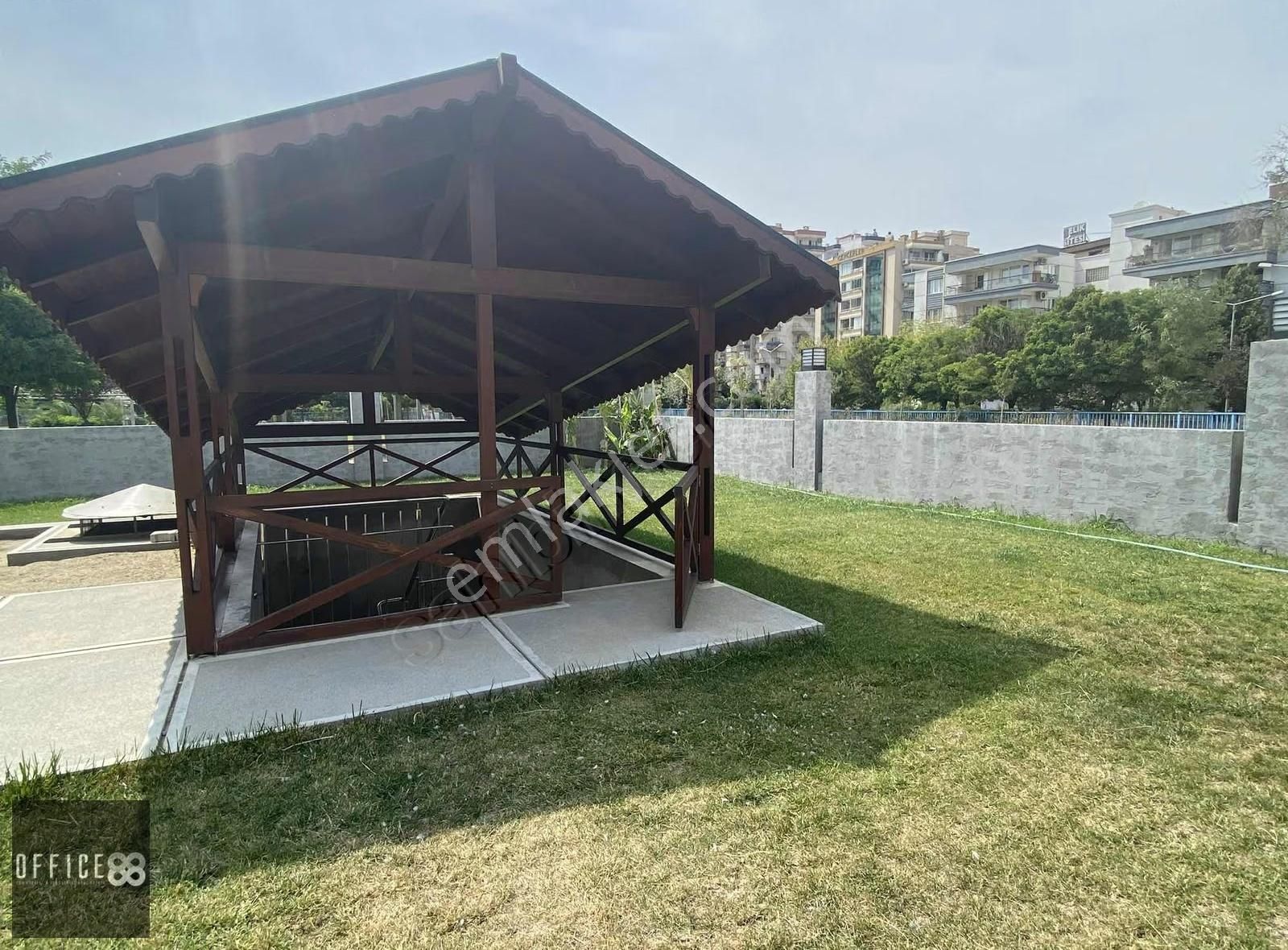 Trademark Tower'da Deniz Manzaralı, Havuzlu Güvenlikli Kiralık - Görsel 13