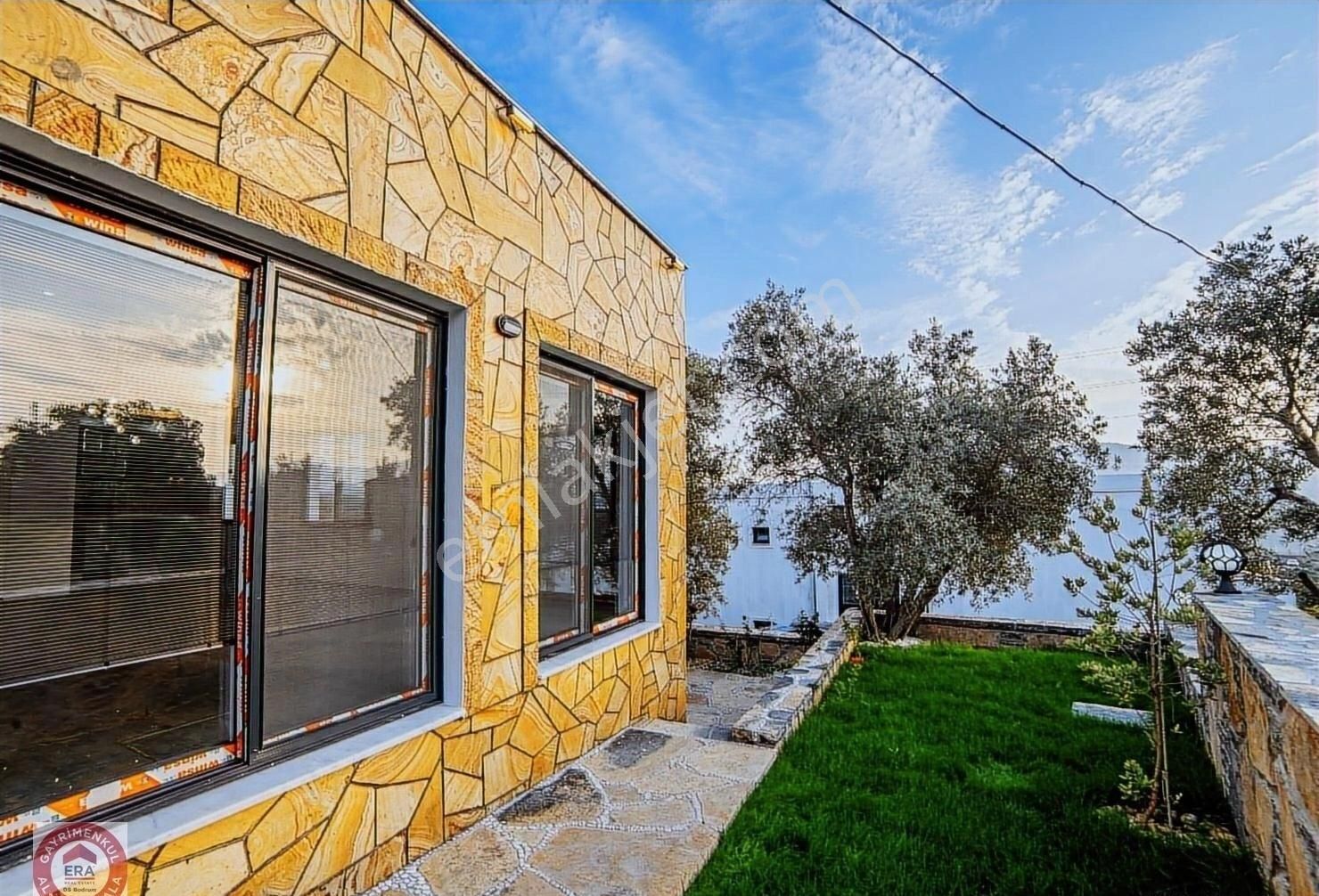 Meşelik'te 2+1 Müstakil Ev Ve 1100 M2 Tarla - Görsel 24