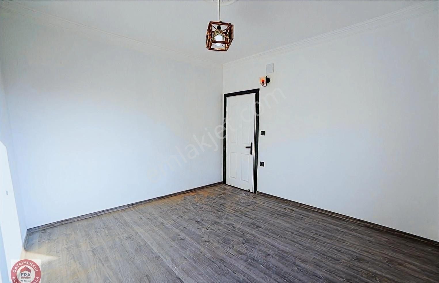 Meşelik'te 2+1 Müstakil Ev Ve 1100 M2 Tarla - Görsel 30