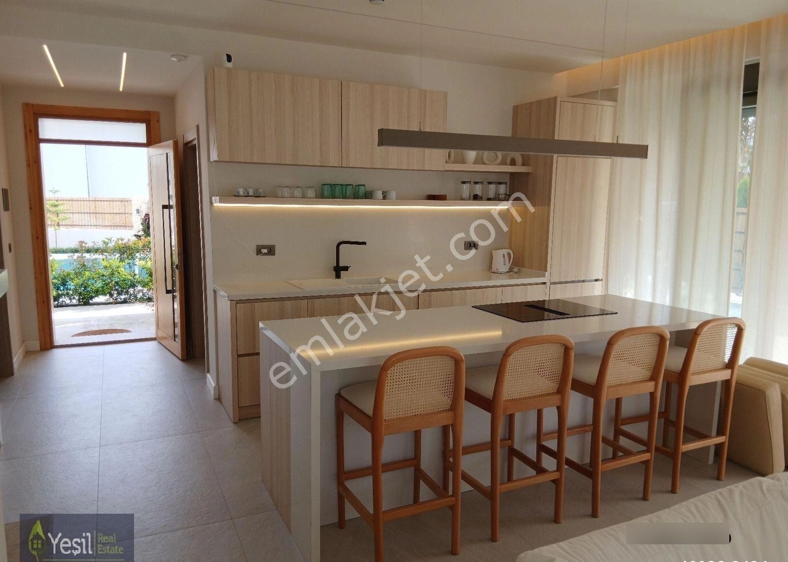 Arslanbucak'ta Full Sıfır Eşyalı Kiralık 3+1 Müstakil Lüks Villa - Görsel 31