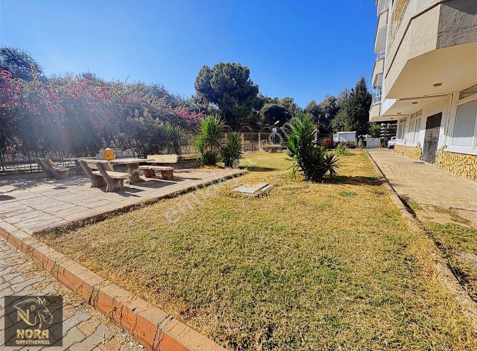 Nora'dan Denize Yürüme Mesafesinde Site İçi Geniş Satılık 1+1 - Görsel 8