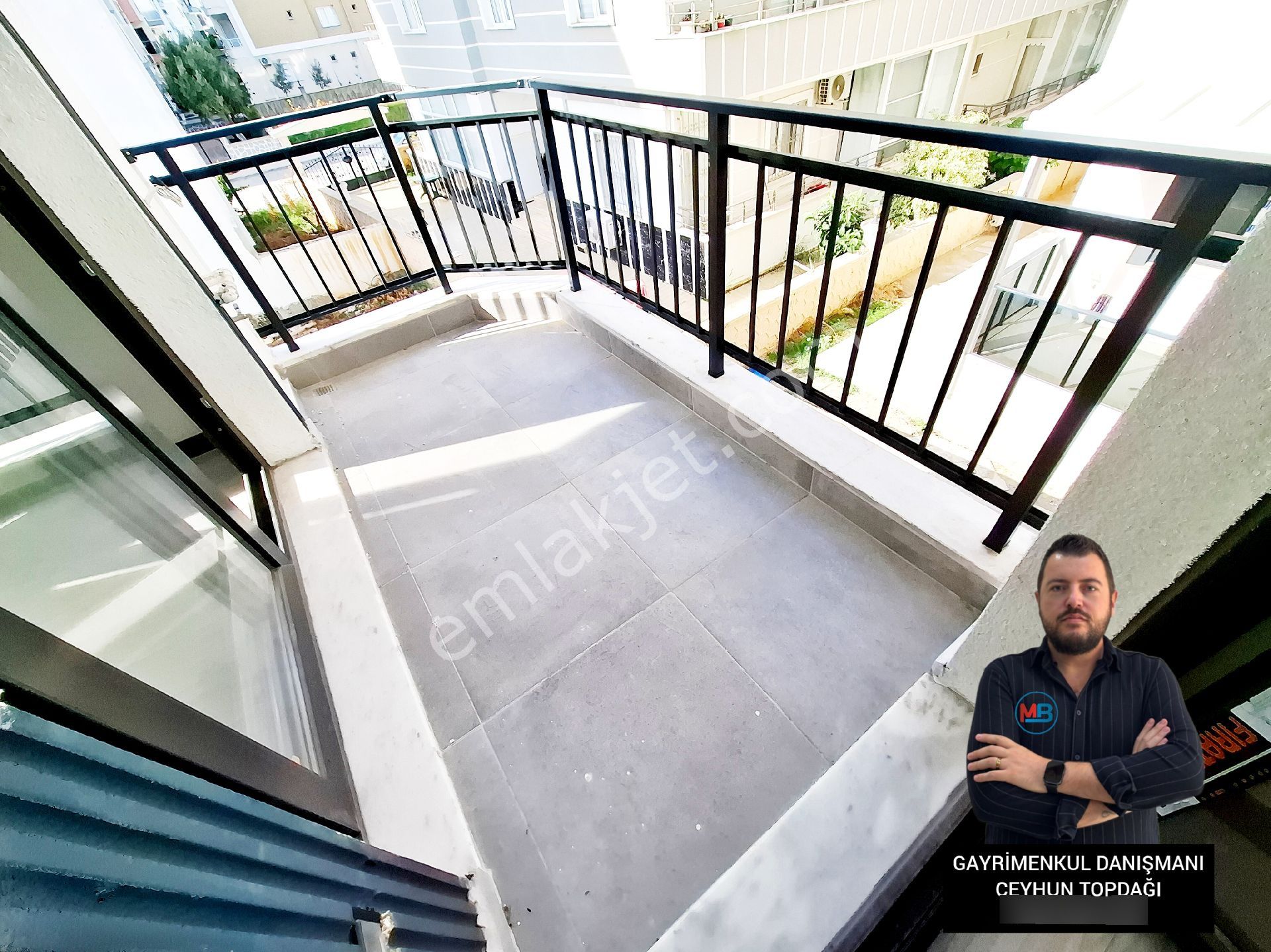 Didimde Satılık 1+1 Sıfır Daire Asansörlü Orta Kat Denize Yakın - Görsel 14