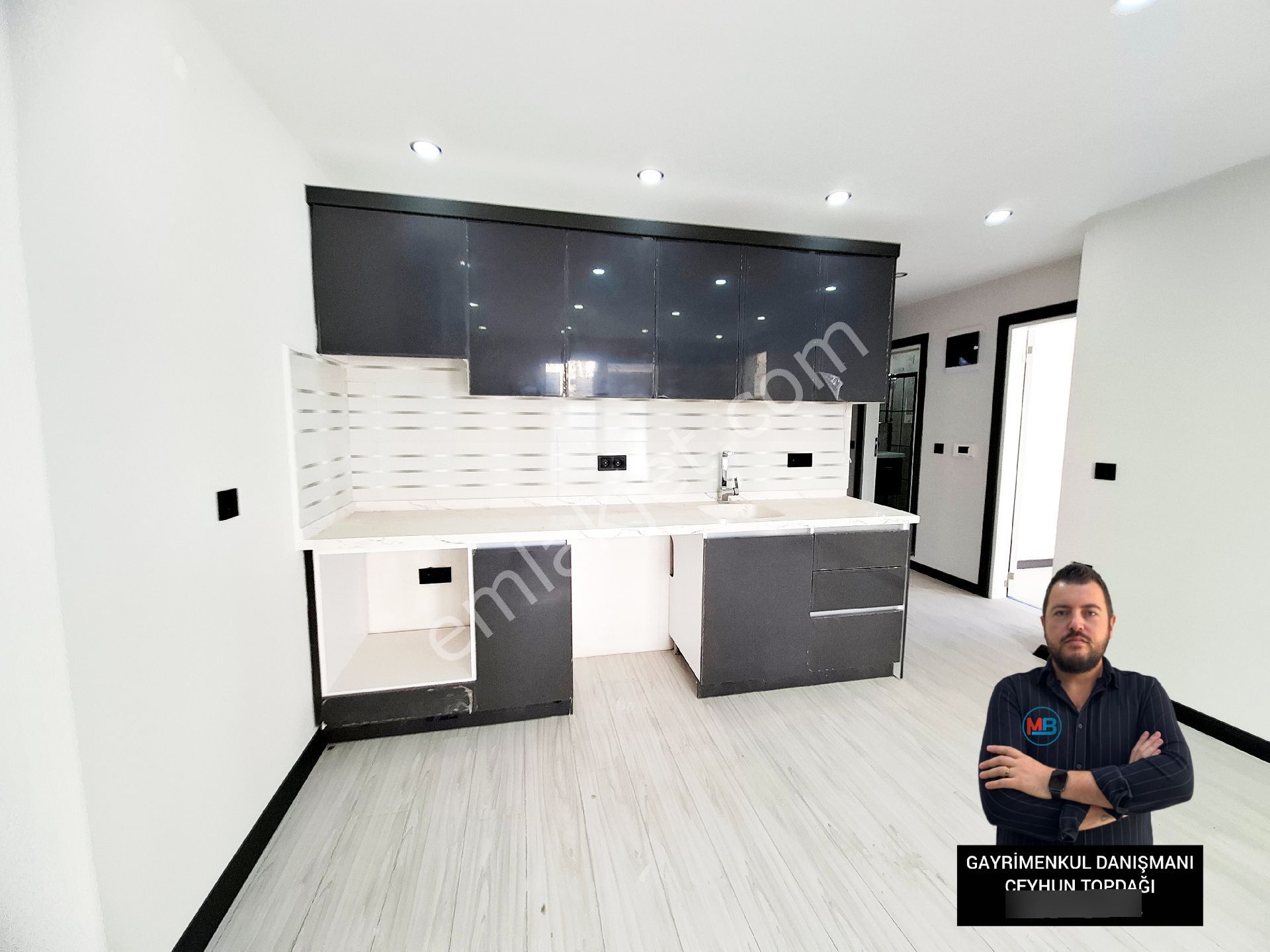 Didimde Satılık 1+1 Sıfır Daire Asansörlü Orta Kat Denize Yakın - Görsel 8