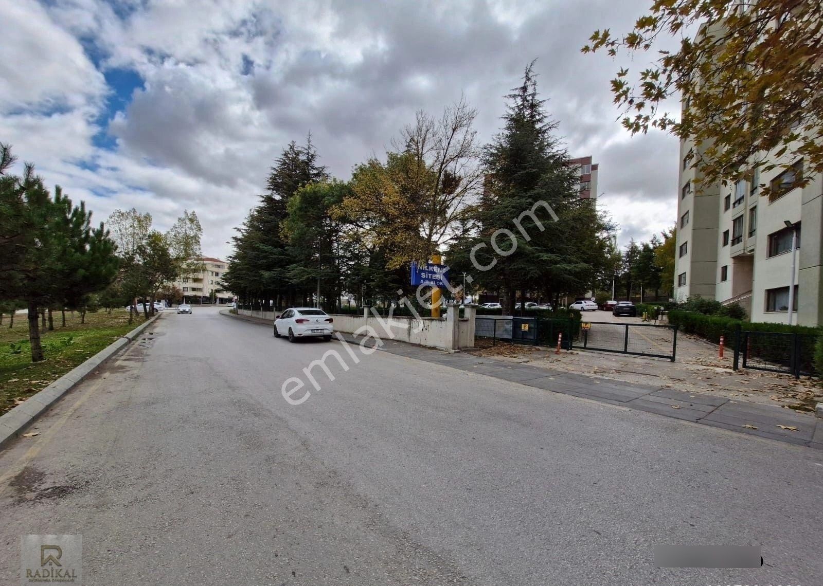 Birlik Mahallesi 429. Cadde'de Nilkent Sitesi A Blok 3cü Katta Full Eşyalı Kiralık 3,5+1 Daire ... - Görsel 19