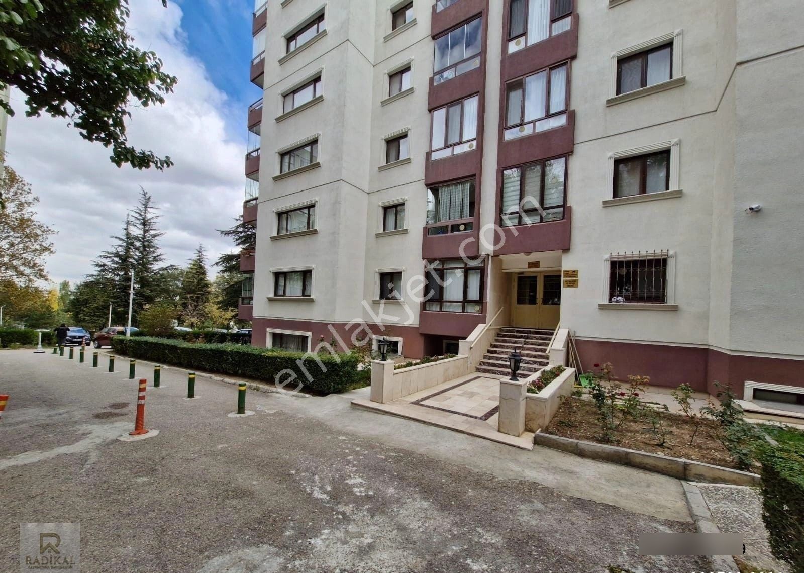 Birlik Mahallesi 429. Cadde'de Nilkent Sitesi A Blok 3cü Katta Full Eşyalı Kiralık 3,5+1 Daire ... - Görsel 21