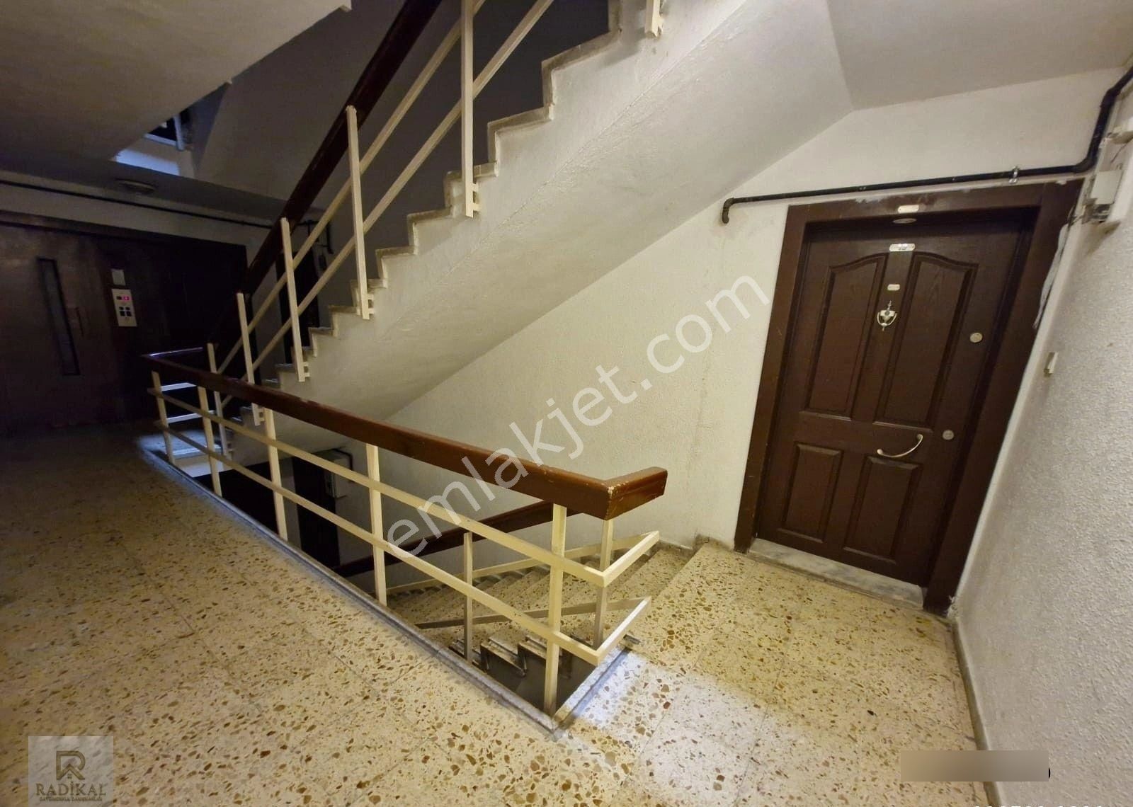 Birlik Mahallesi 429. Cadde'de Nilkent Sitesi A Blok 3cü Katta Full Eşyalı Kiralık 3,5+1 Daire ... - Görsel 32