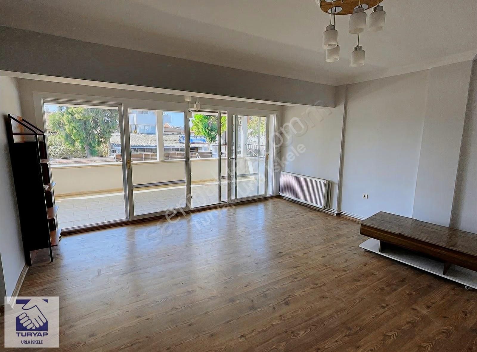 İskele Atatürk Mahallesi Kiralık 2+1 Daire - Görsel 7