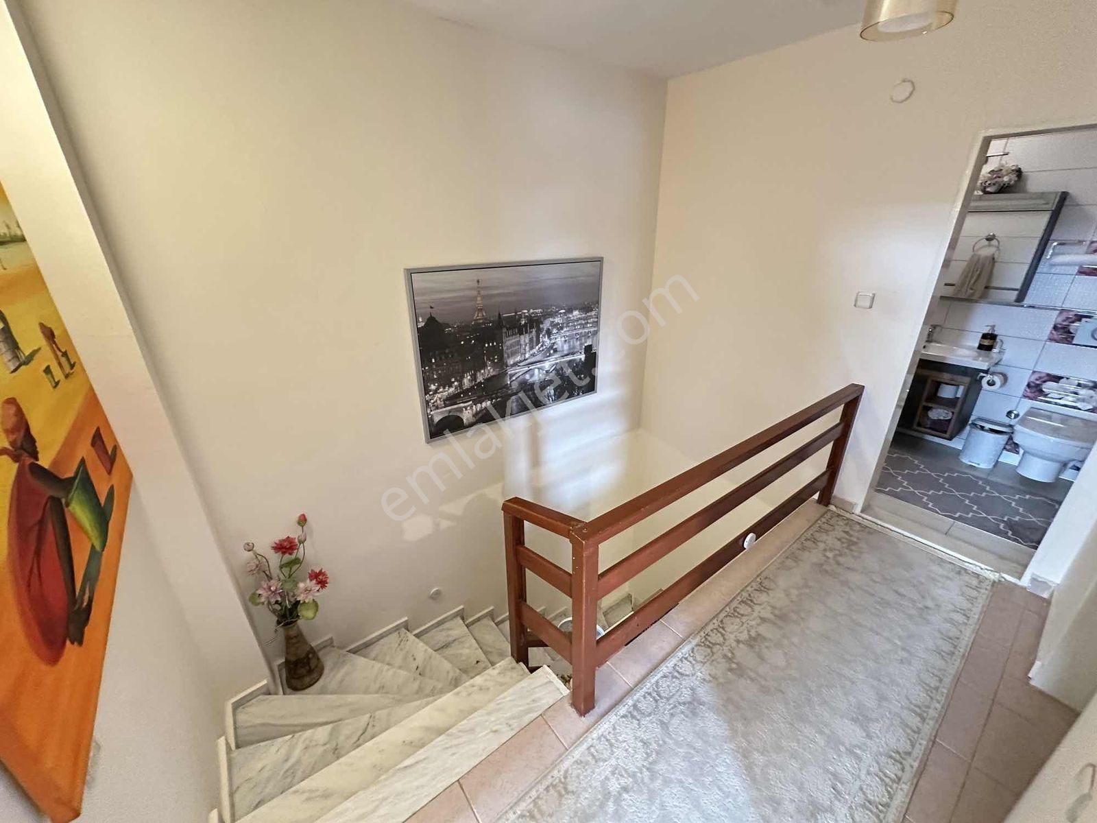 Seferihisar Ürkmez De Havuzlu Site İçinte 3+1 Satılık Villa - Görsel 15