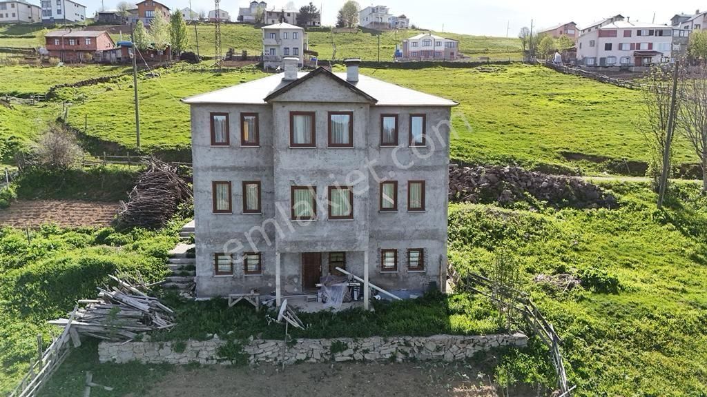 Akçaabat Işıklar'da Satılık Bina Ve Arsa - Görsel 2