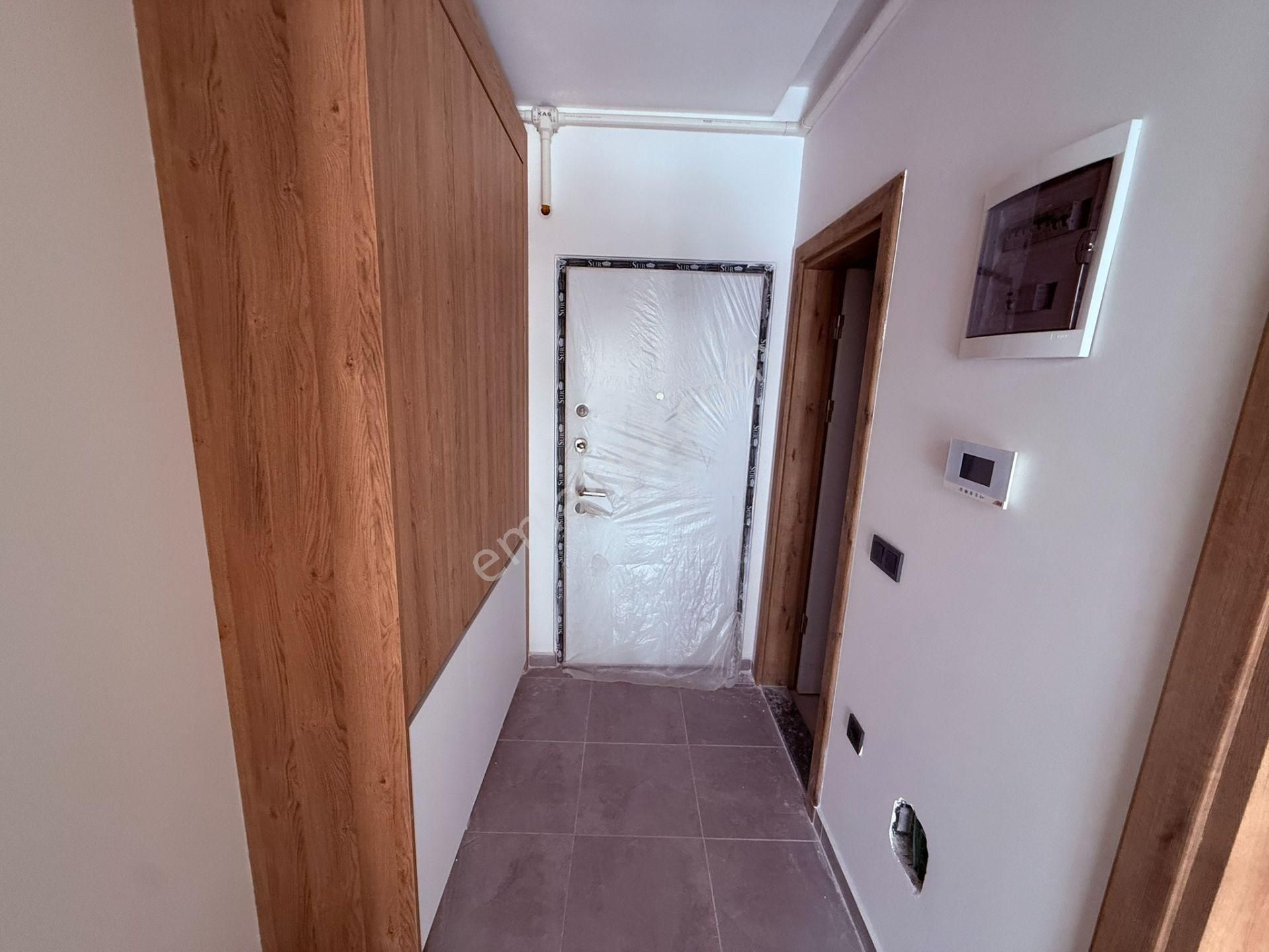 Merkezde Kiralık Ebeveyn Banyolu Sıfır Lüx 1+1 Daire - Görsel 3