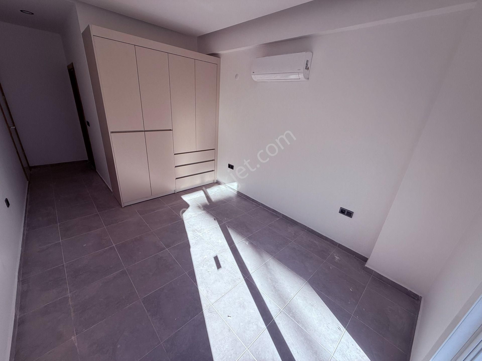 Merkezde Kiralık Ebeveyn Banyolu Sıfır Lüx 1+1 Daire - Görsel 15