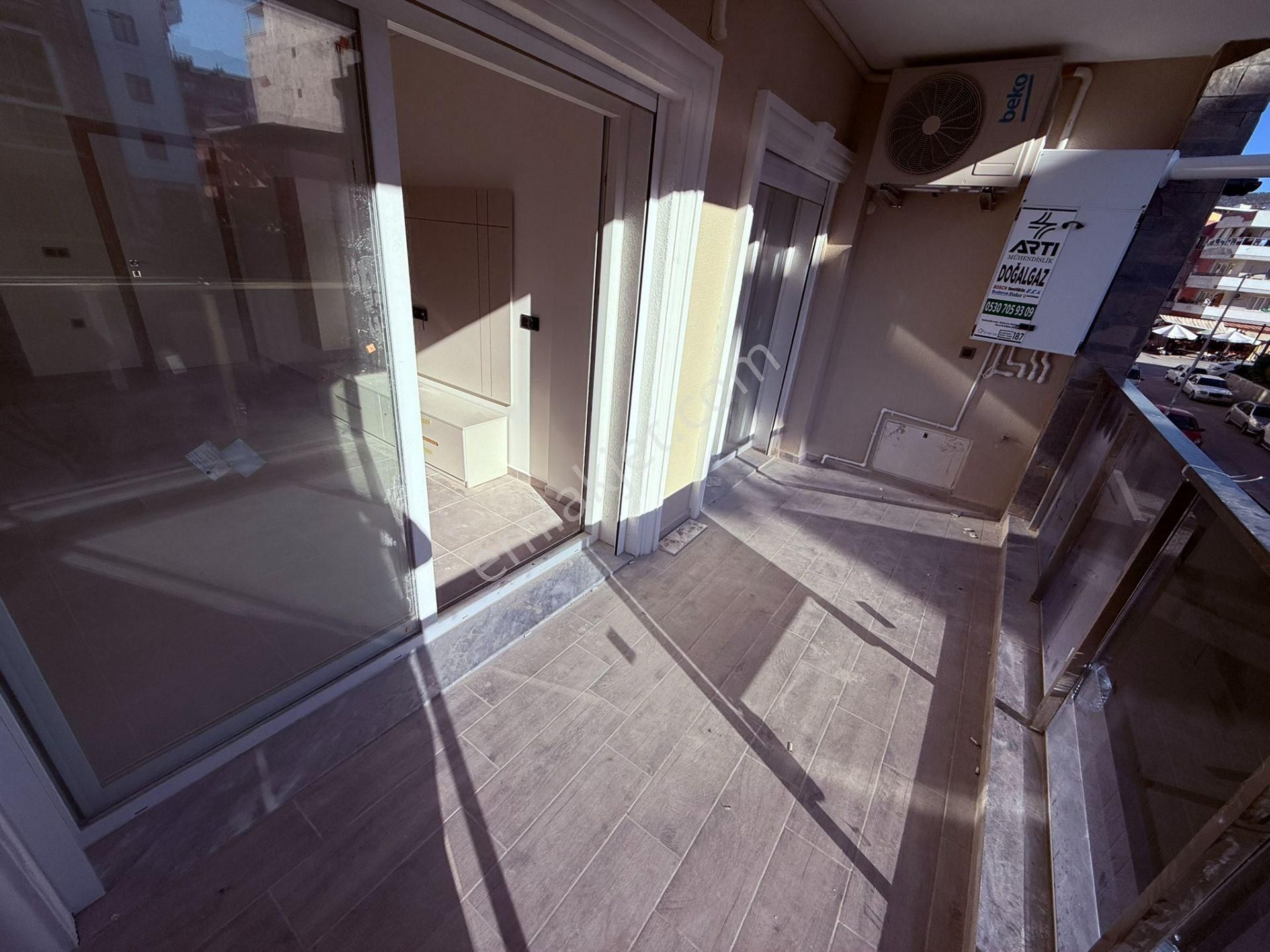 Merkezde Kiralık Ebeveyn Banyolu Sıfır Lüx 1+1 Daire - Görsel 13