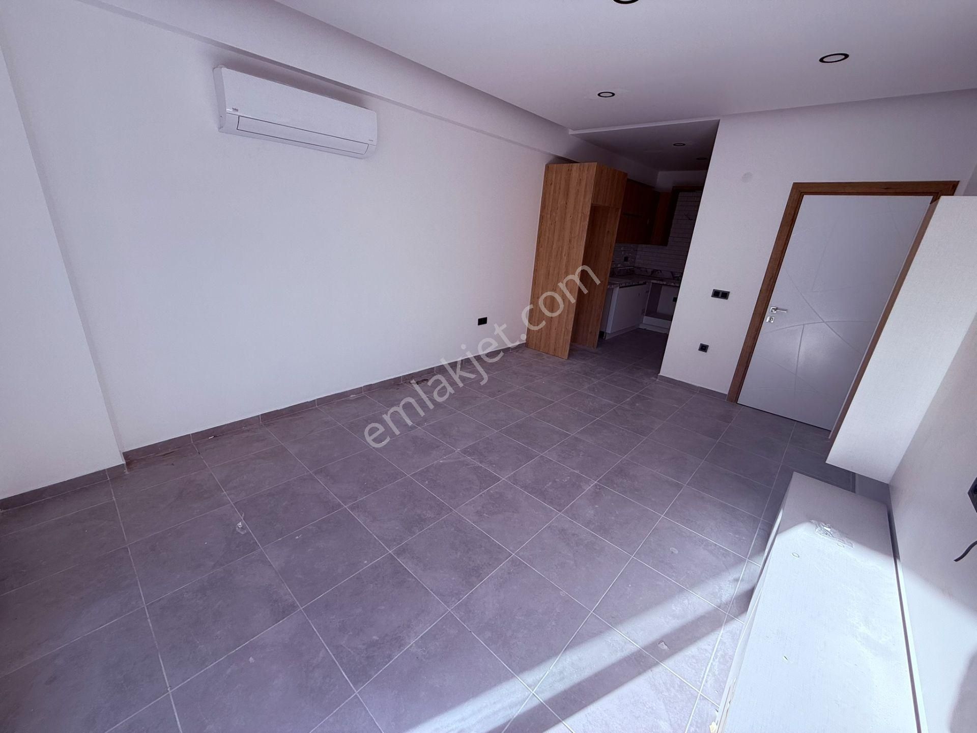 Merkezde Kiralık Ebeveyn Banyolu Sıfır Lüx 1+1 Daire - Görsel 10