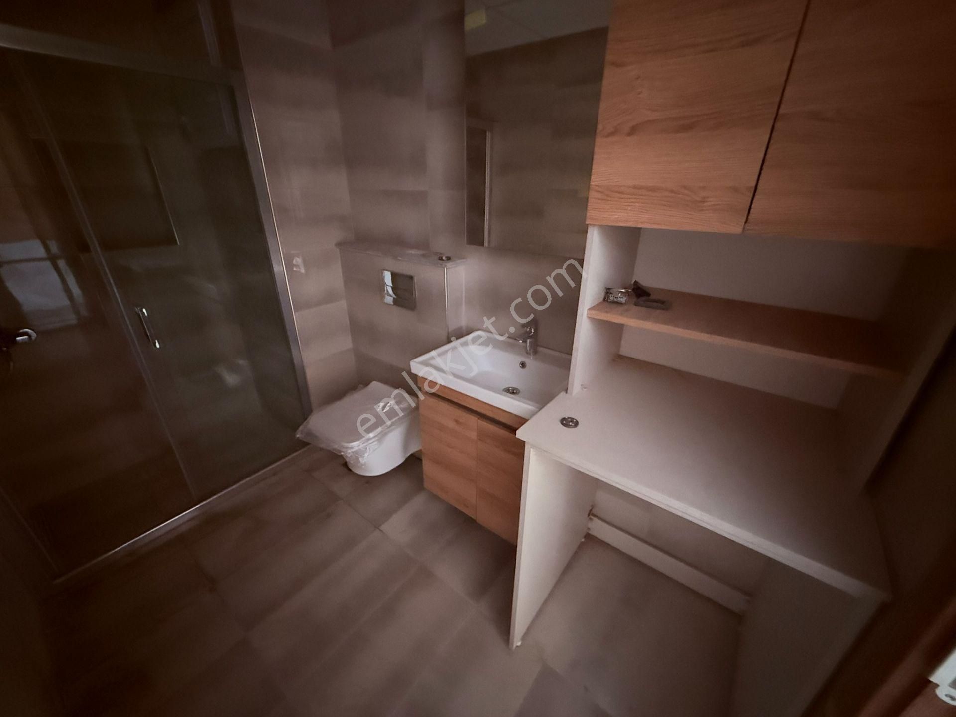 Merkezde Kiralık Ebeveyn Banyolu Sıfır Lüx 1+1 Daire - Görsel 4