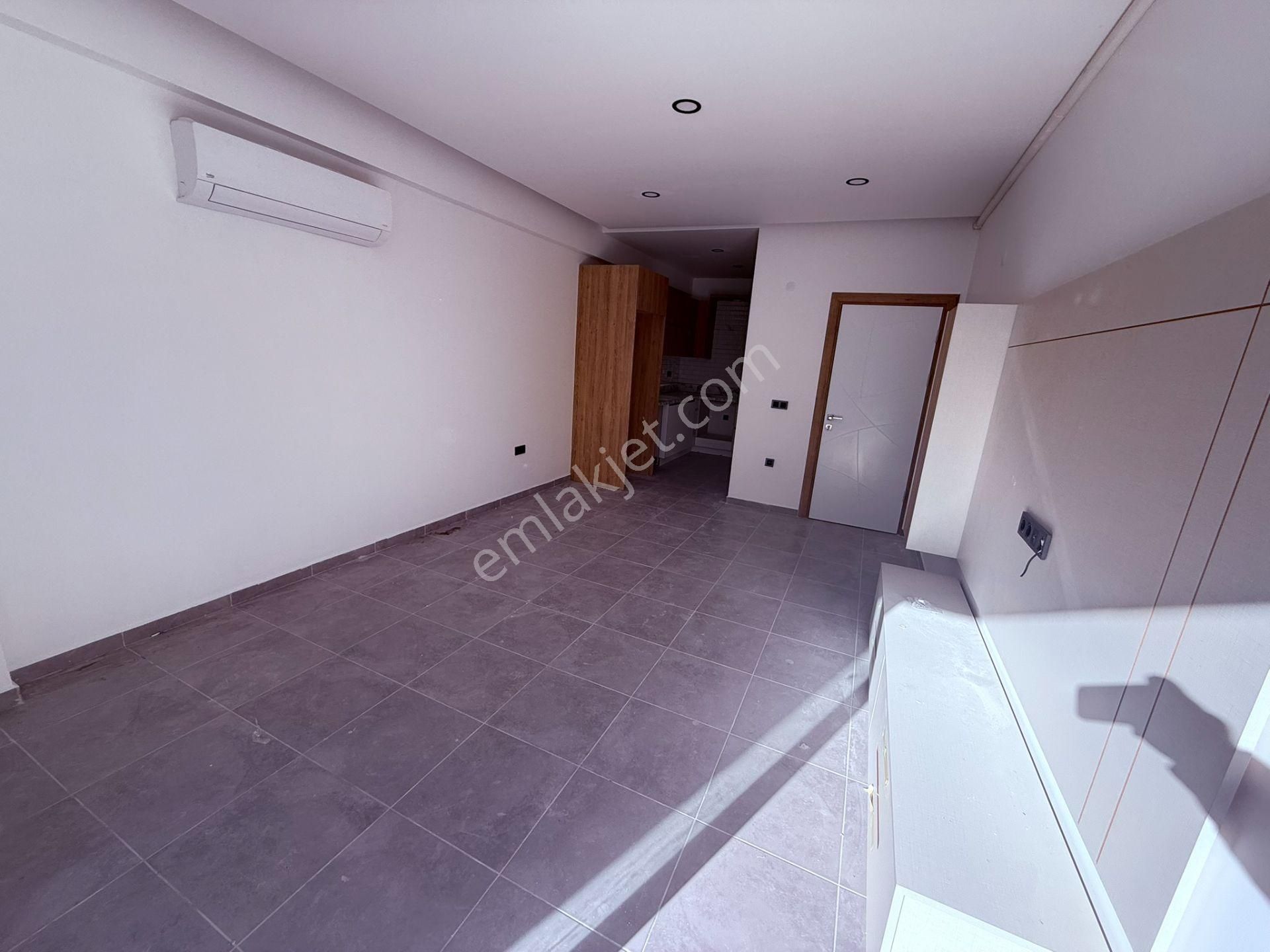 Merkezde Kiralık Ebeveyn Banyolu Sıfır Lüx 1+1 Daire - Görsel 11