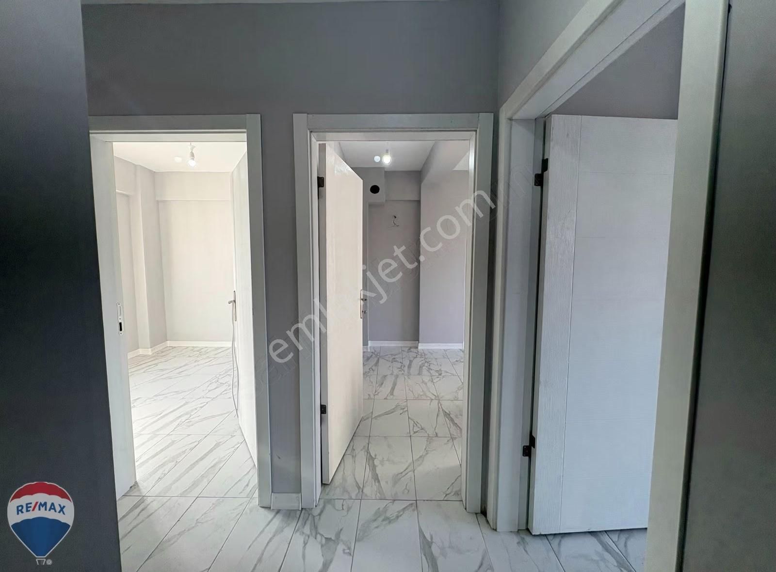 Remax Mavi'den İstiklalde Teraslı Yerden Isıtmalı 2+1 85m2 Daire - Görsel 5