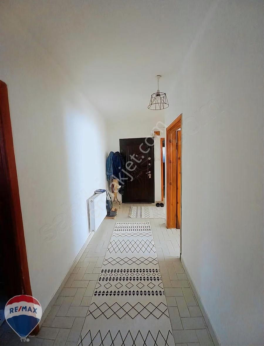 Remax Mavi Erol Çekcan Dan Arifiyede Satılık 3+1 Daire - Görsel 2