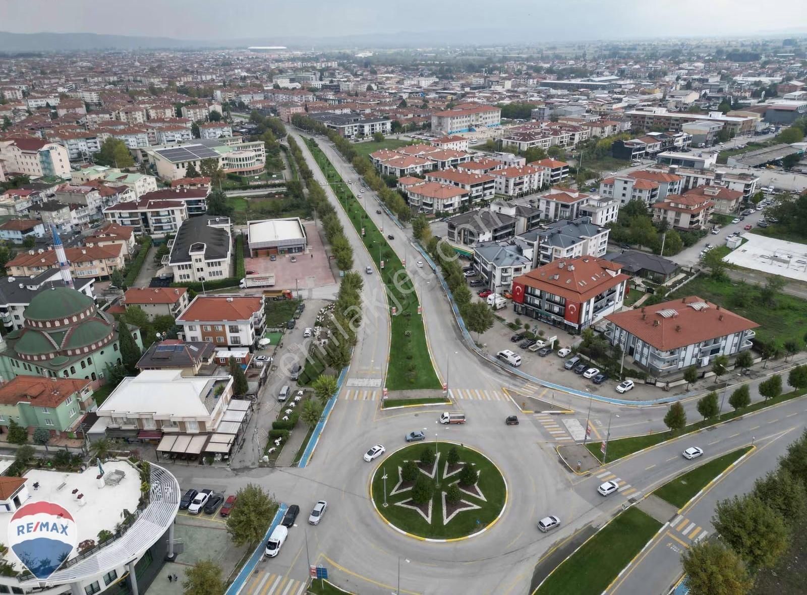 Erenler'in Gözde Noktasında Modern Tasarımlı 3+1 Daire - Görsel 18