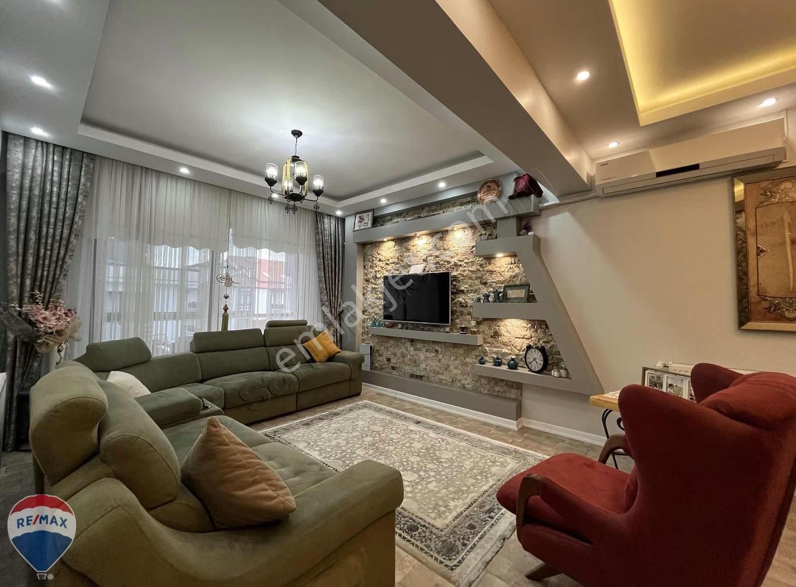 Erenler'in Gözde Noktasında Modern Tasarımlı 3+1 Daire - Görsel 11