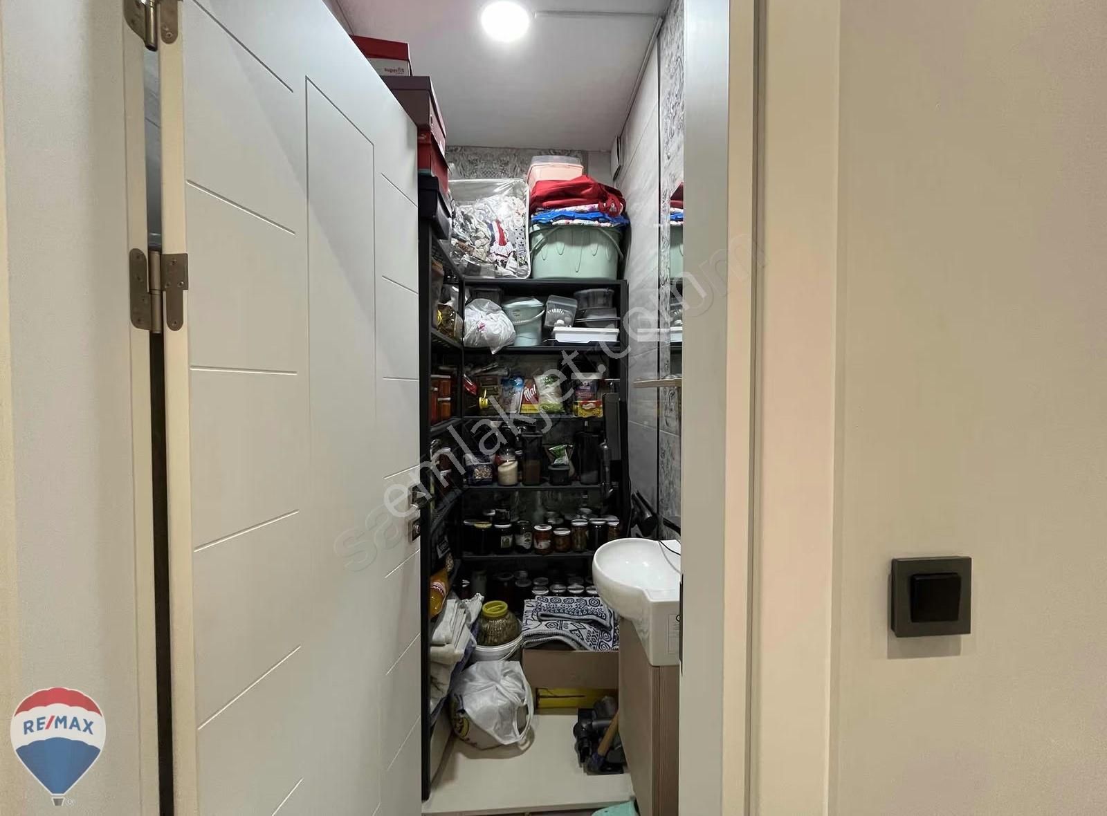 Erenler'in Gözde Noktasında Modern Tasarımlı 3+1 Daire - Görsel 26