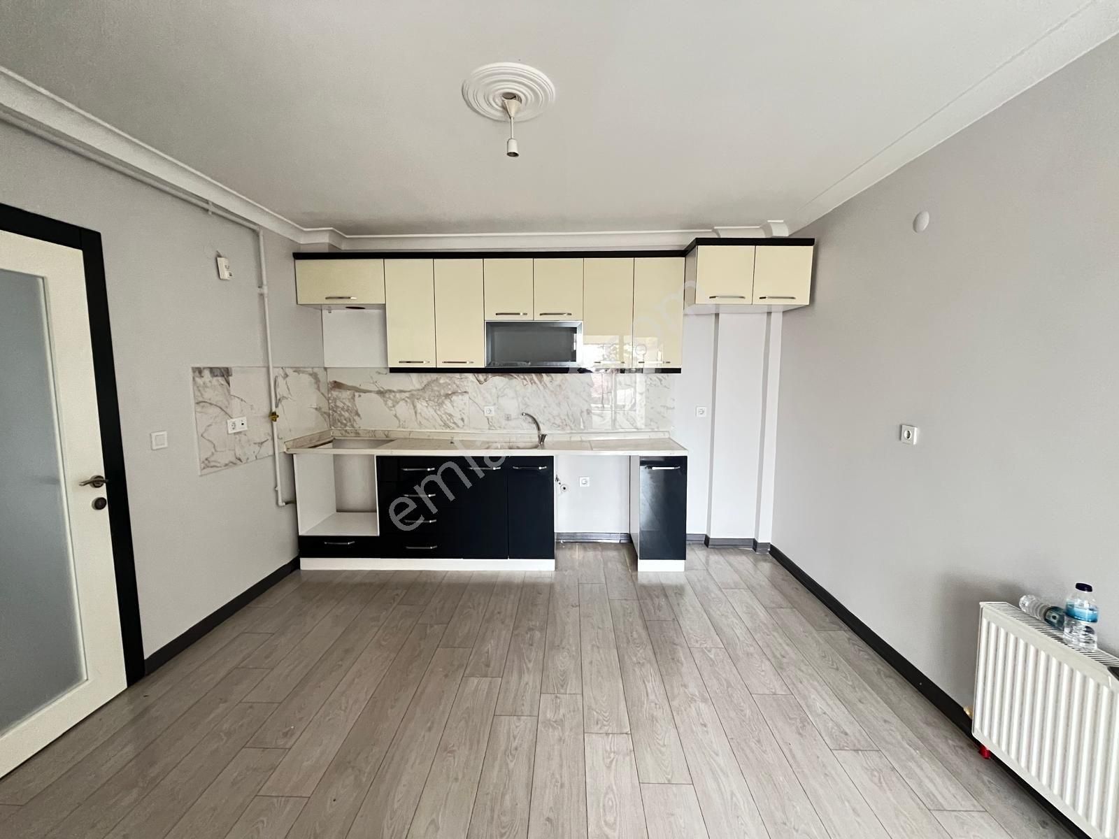 Başpınar Mevlana Park Yakını 3+1 130m2 Kot Daire Önü Açık Kombi Ç.banyo - Görsel 2