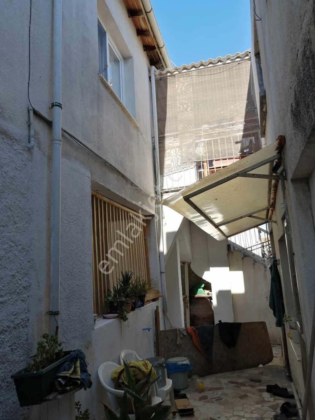 Çeşme Alaçatıda 215m2 Arsa İçinde İki Adet 3+1 Satılık Müstakil Ev - Görsel 2